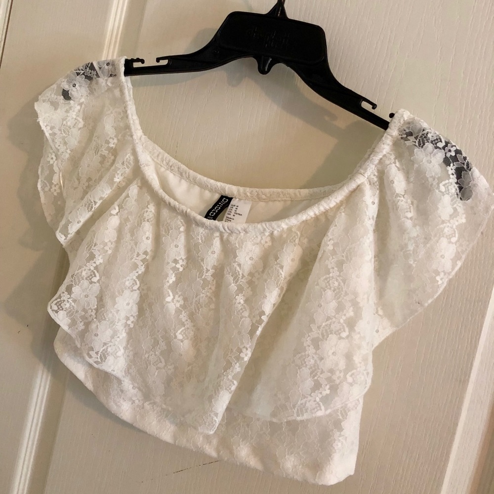 *SOLD* white lace off the shoulder crop top!